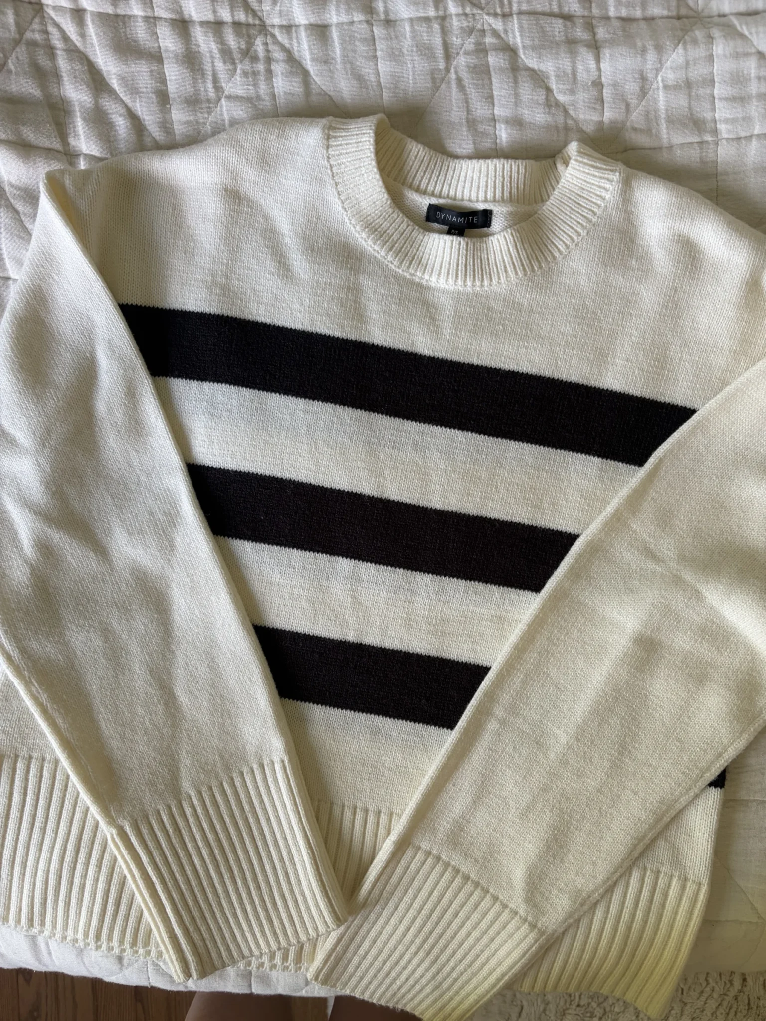 Featured image for Pull tricot Dynamite