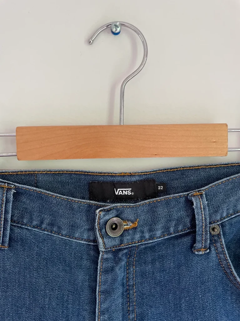 Image for Short en jean bleu Vans pour homme.