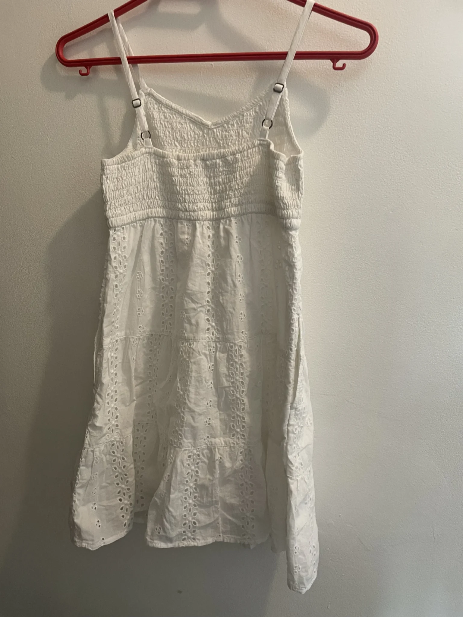 Image for Robe blanche broderie anglaise