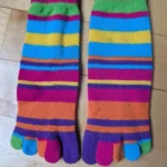 Featured thumbnail for Bas à orteils arc-en-ciel