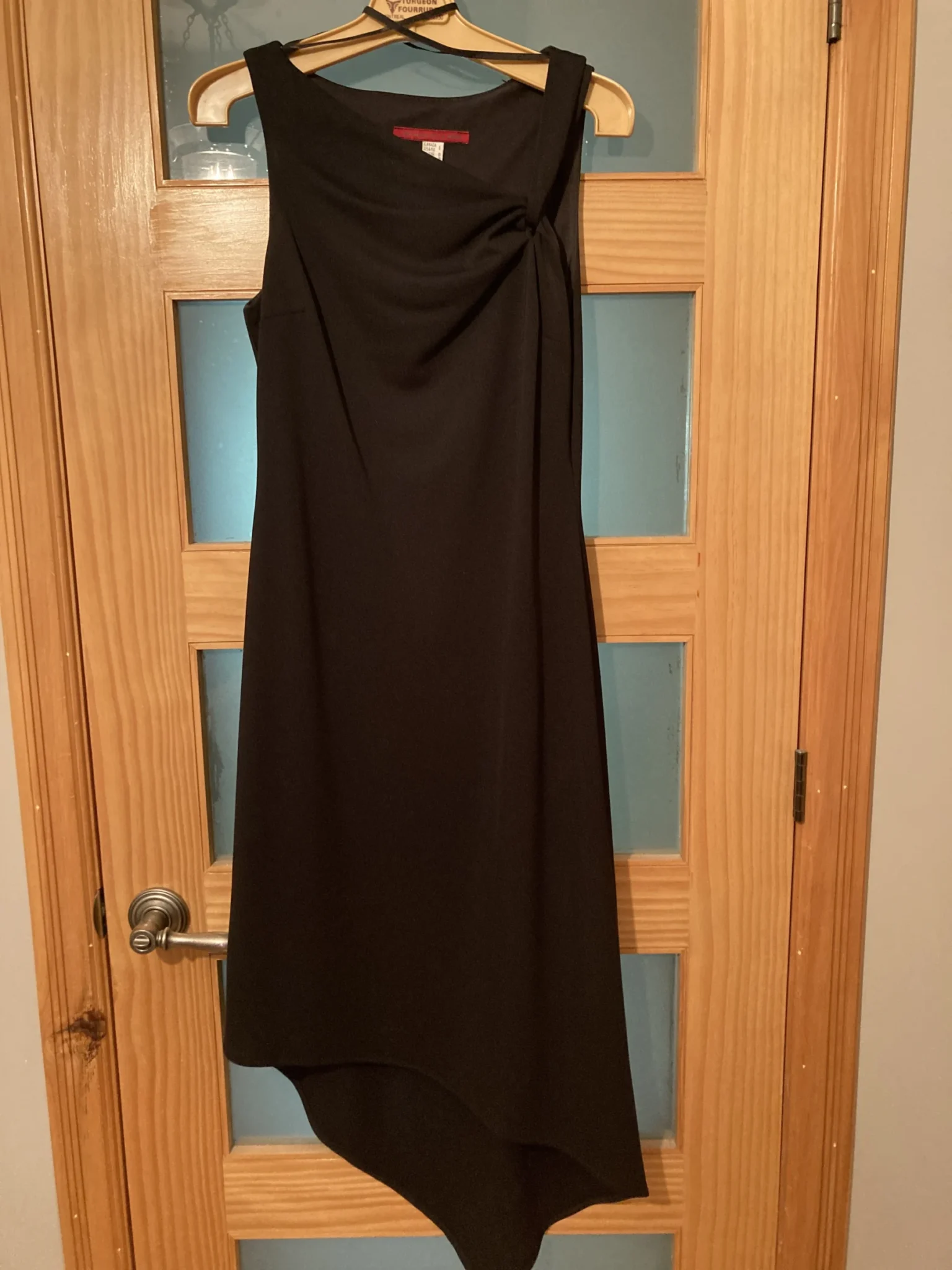 Featured image for Robe de soirée asymétrique