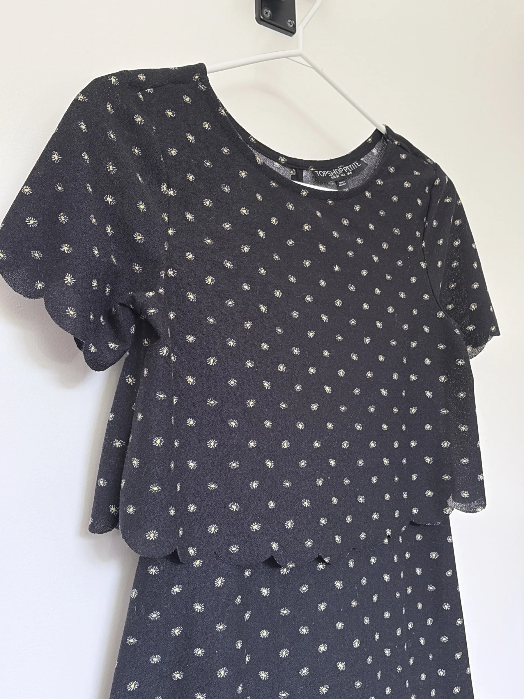 Jolie robe fleurie Topshop seconde main