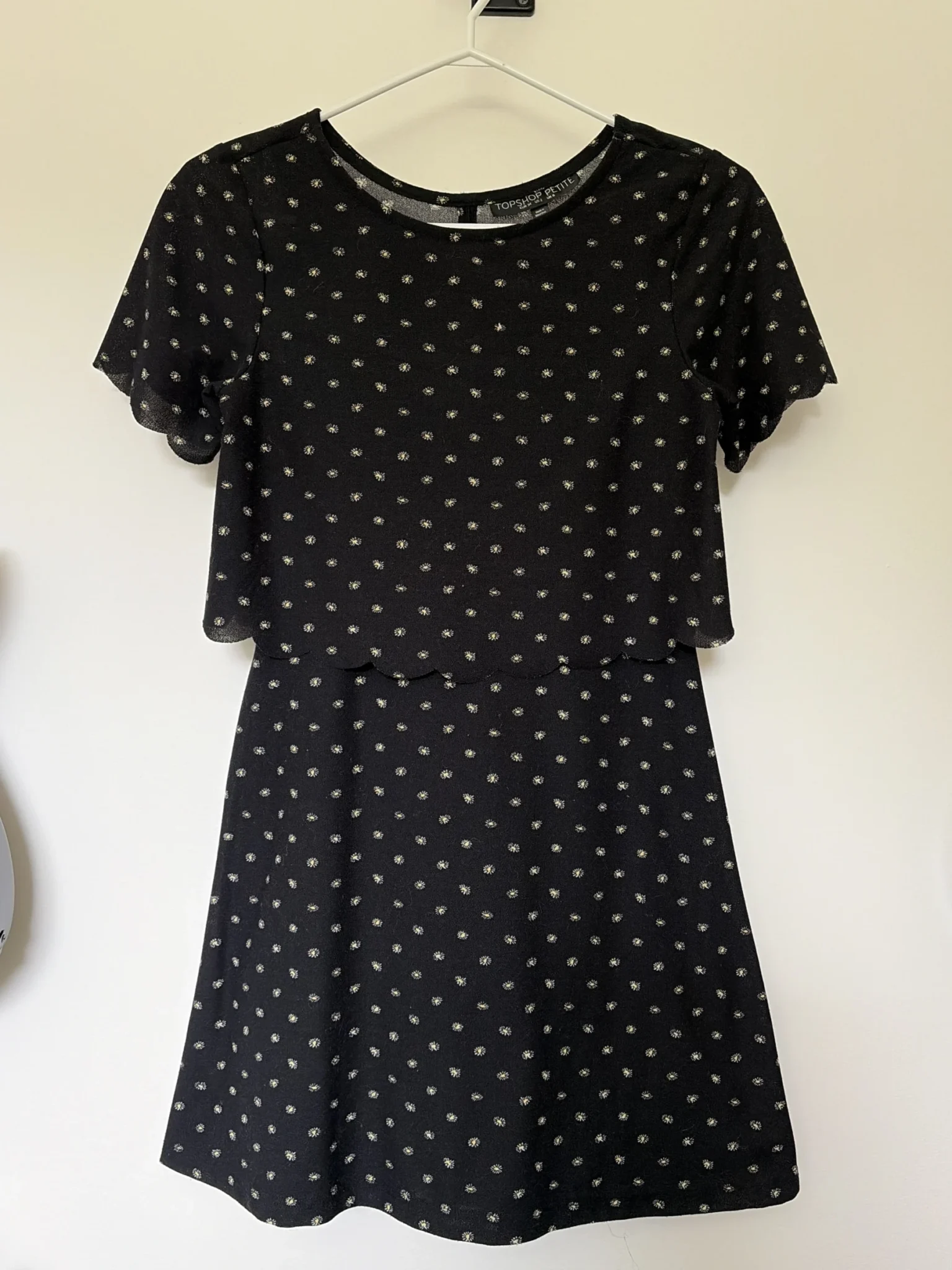 Image for Jolie robe fleurie
