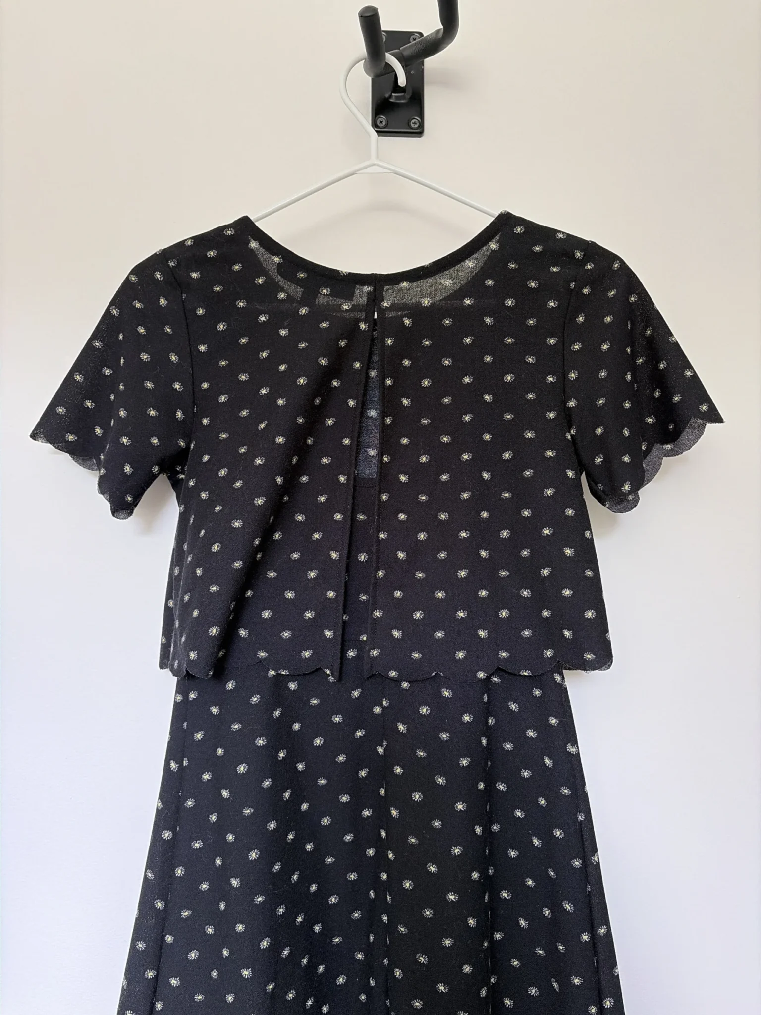 Image for Jolie robe fleurie