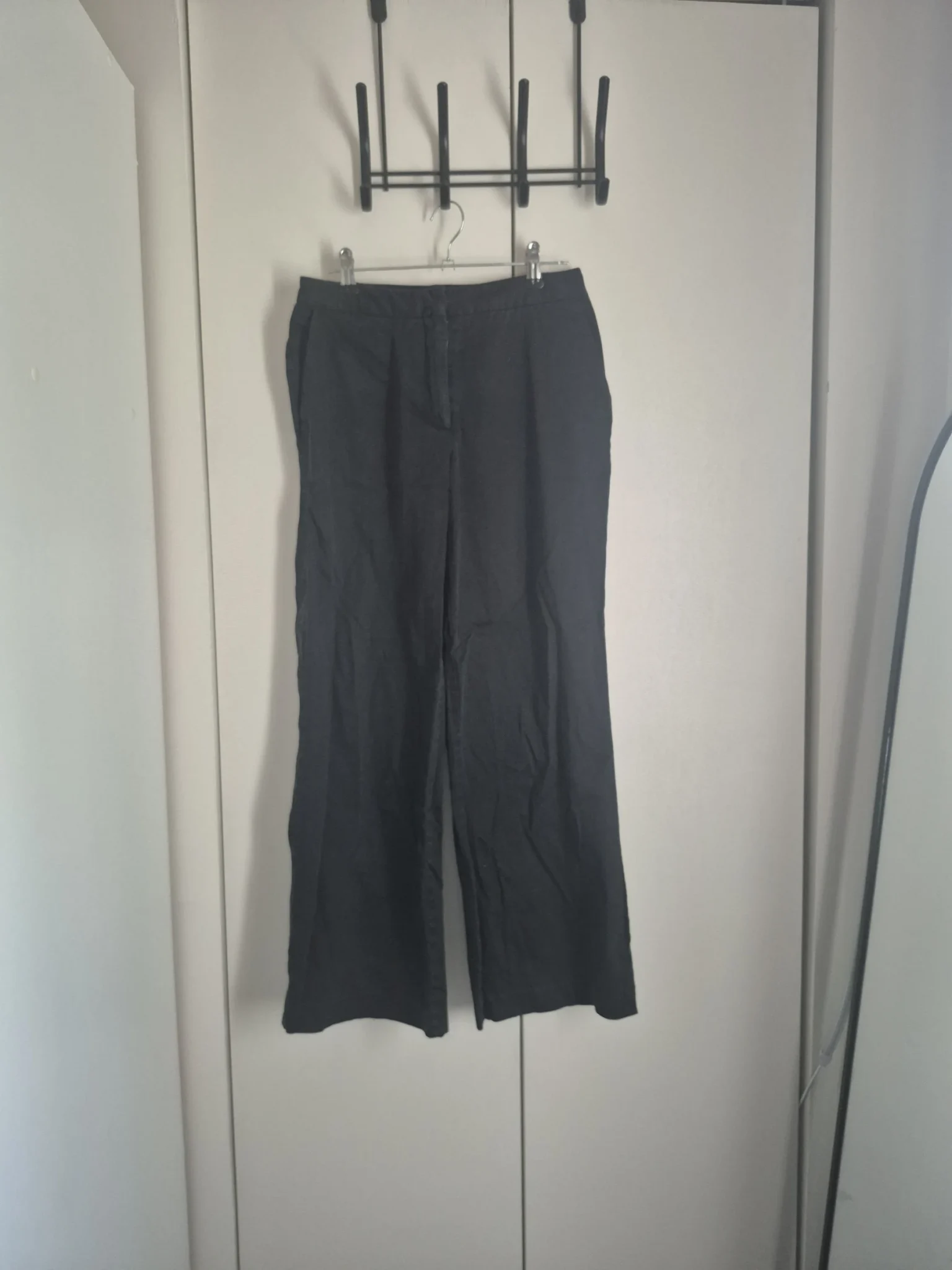 Featured image for Pantalon Powerline grandeur 4