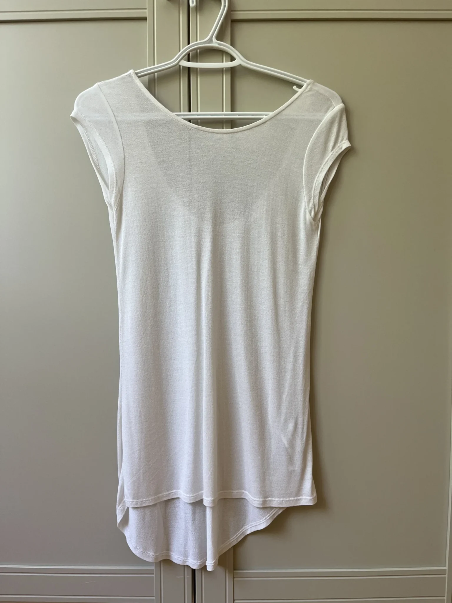 Featured image for T shirt dos ouvert blanc