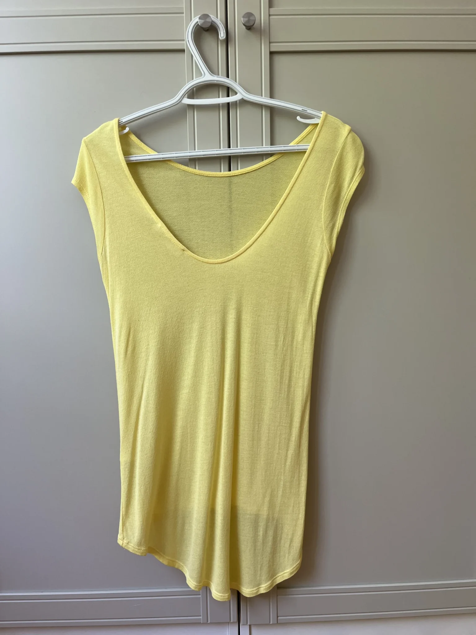 Image for T shirt ouvert dans le dos jaune