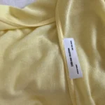 Thumbnail for T shirt ouvert dans le dos jaune