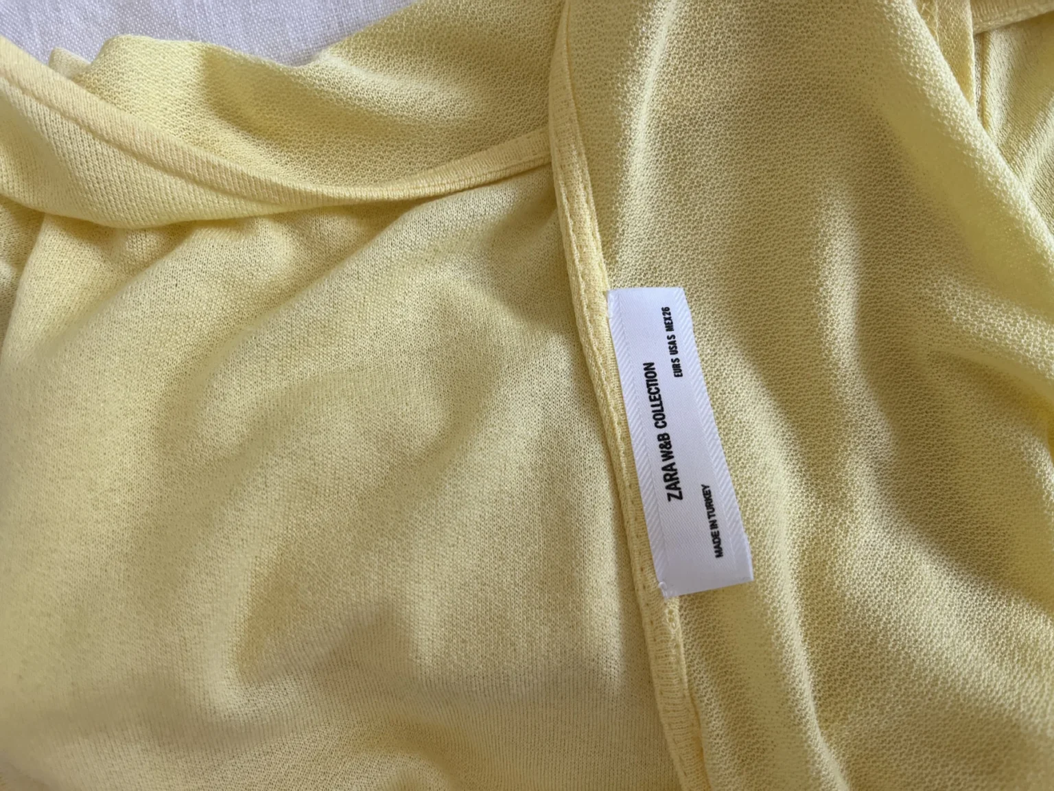 Image for T shirt ouvert dans le dos jaune