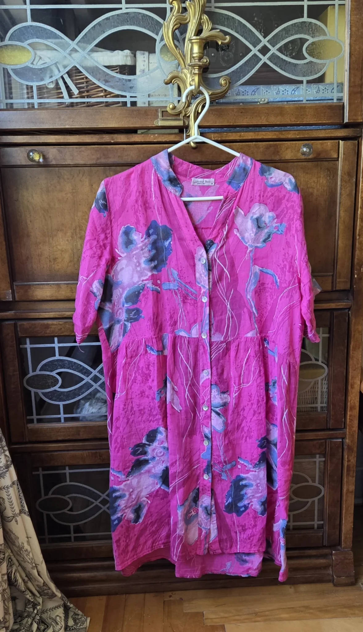 Featured image for Magnifique robe fuchsia 100 % lin à motif floral