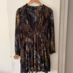 Featured thumbnail for Robe avec motif tropical