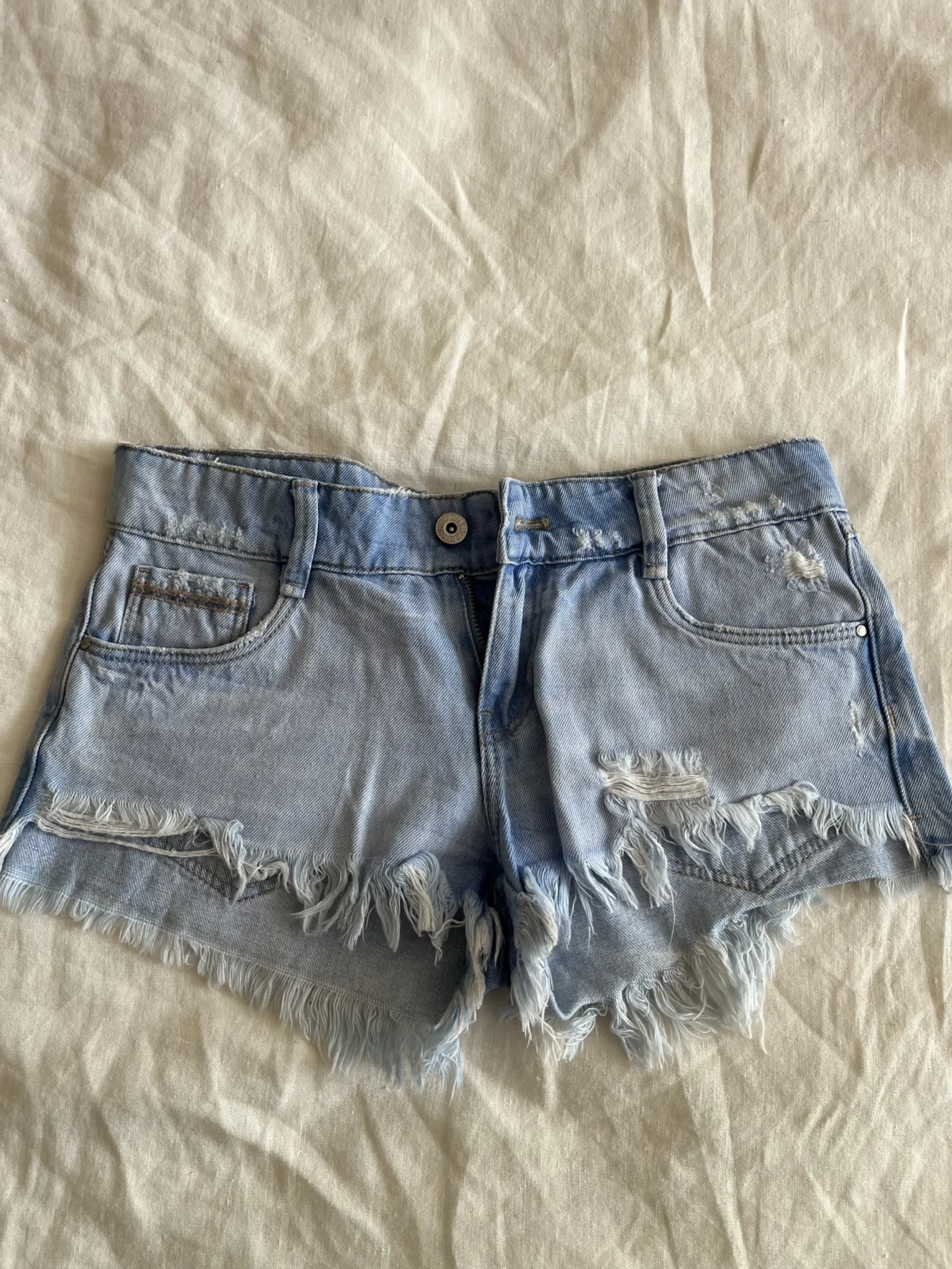 Featured image for Short en jeans Zara