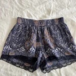 Featured thumbnail for Short Vero Moda avec dentelle