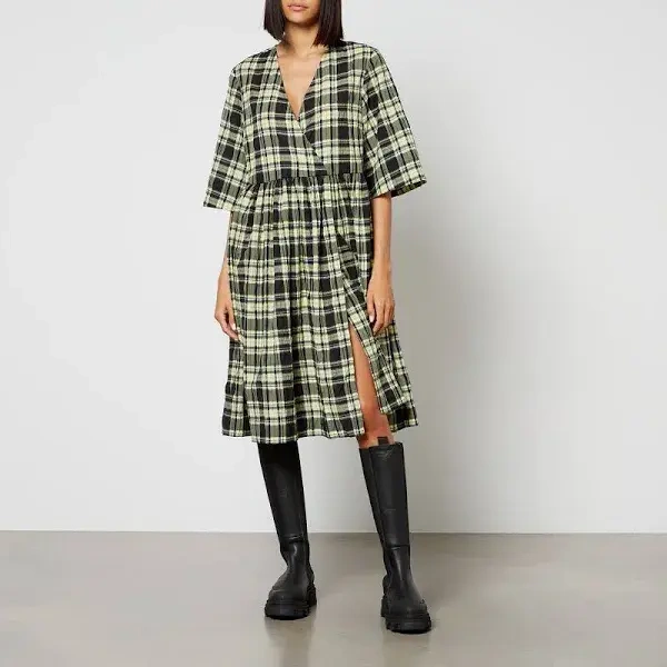 Featured image for Robe Ganni
