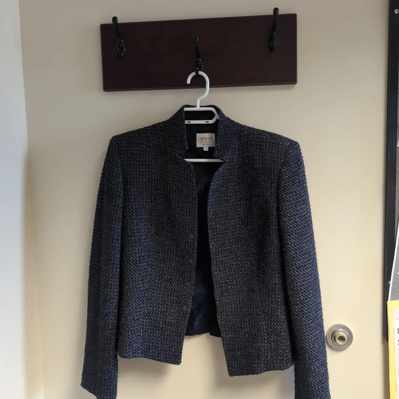 Featured image for Blazer Armani Collezioni taille 42 italien équivalent à Small