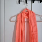 Thumbnail for Foulard couleur corail/pêche 🍑