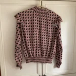 Thumbnail for Blouse chat
