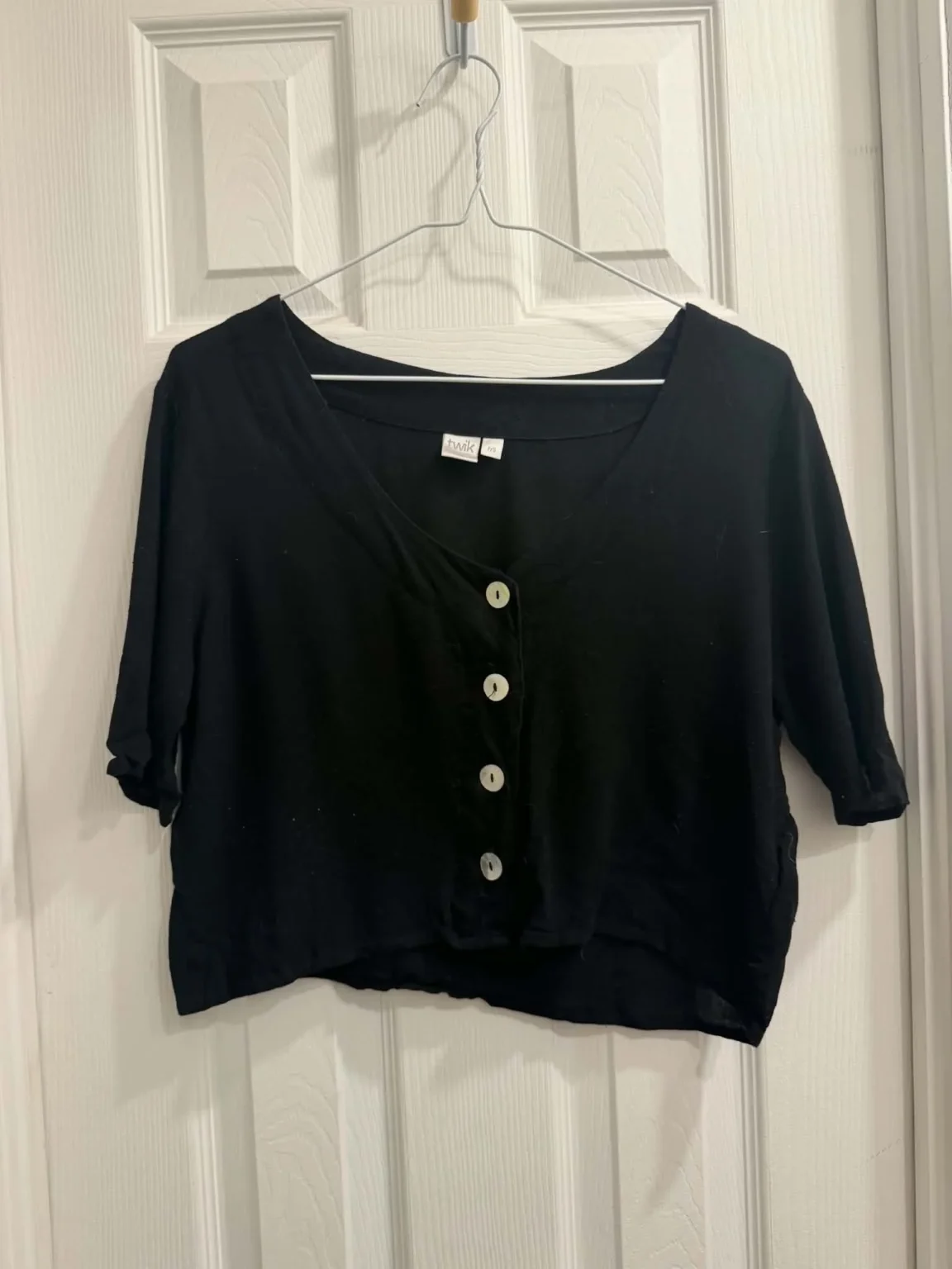 Featured image for Chemise crop manche courte noir
