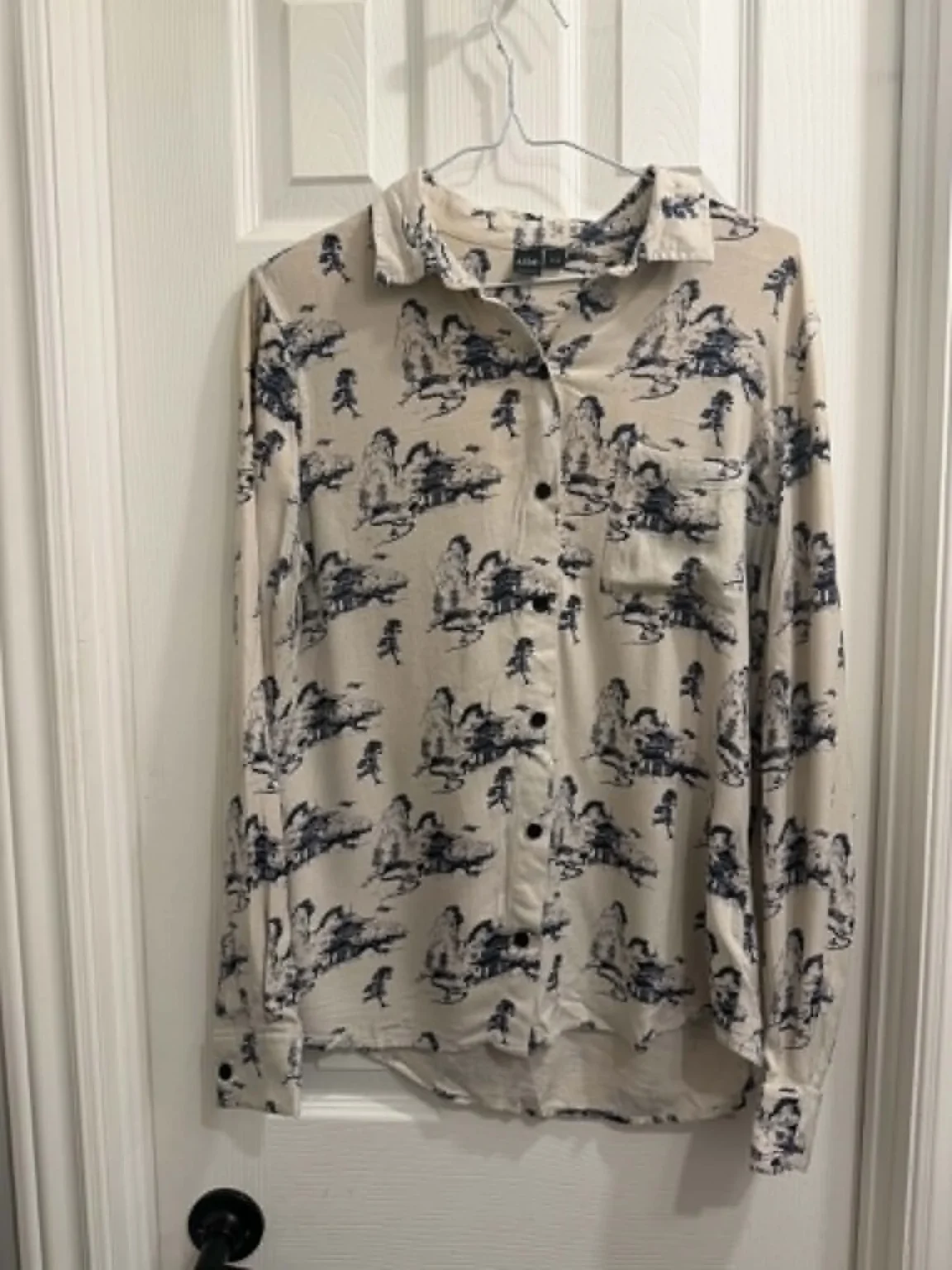 Featured image for Chemise Icone