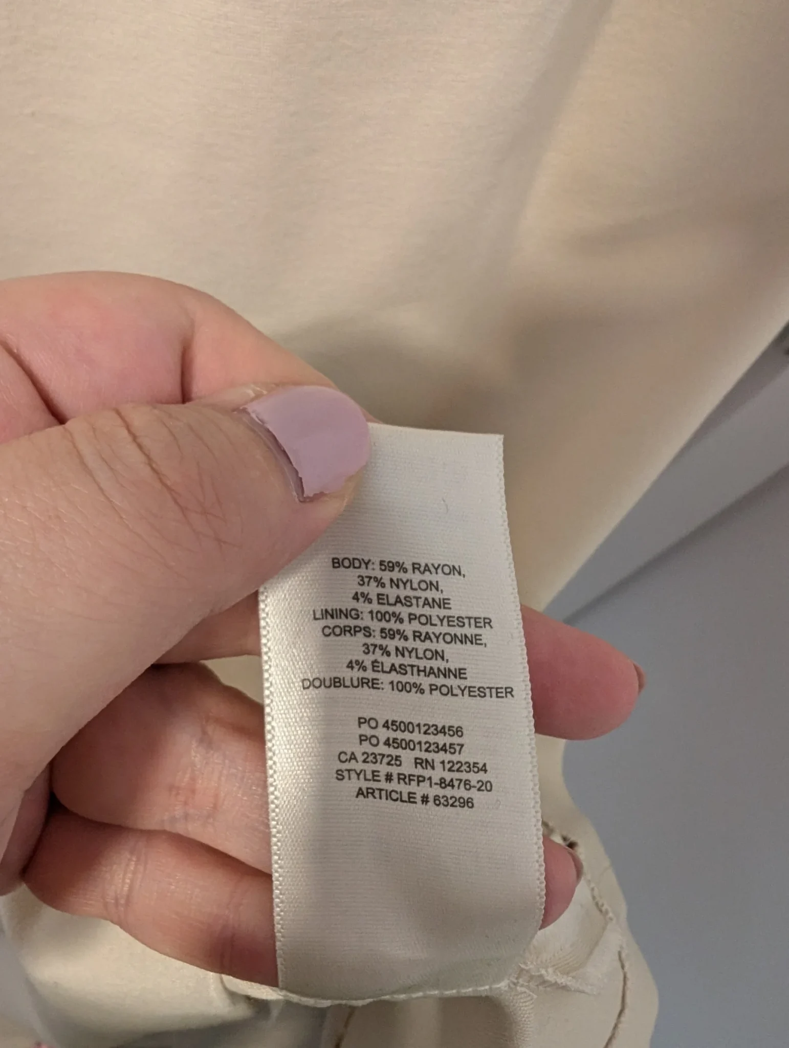 Image for Aritzia/Robe "Ruslan" Sz 8