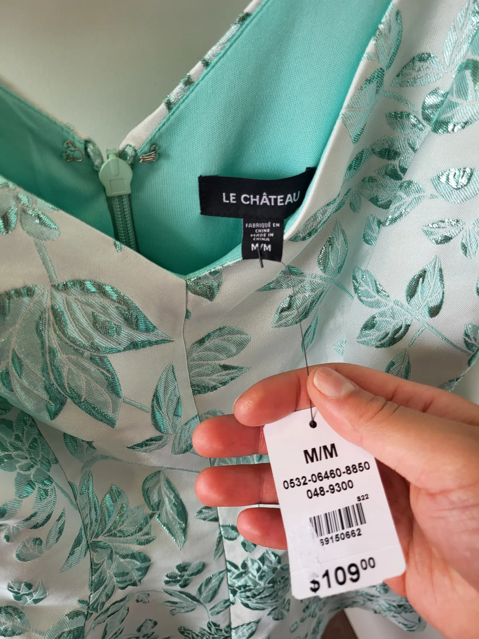 Image for Le Château- rose chic bleu pâle.