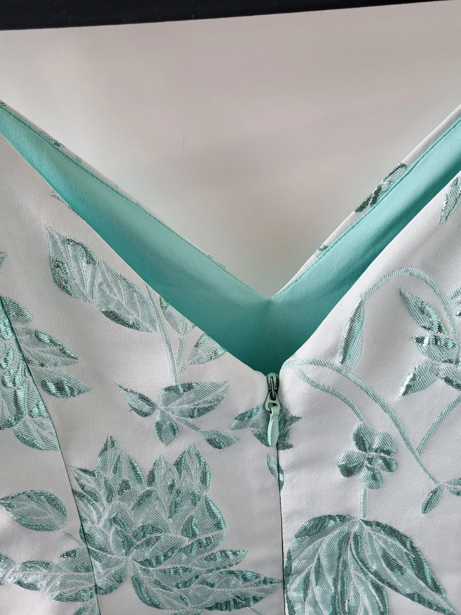 Image for Le Château- rose chic bleu pâle.