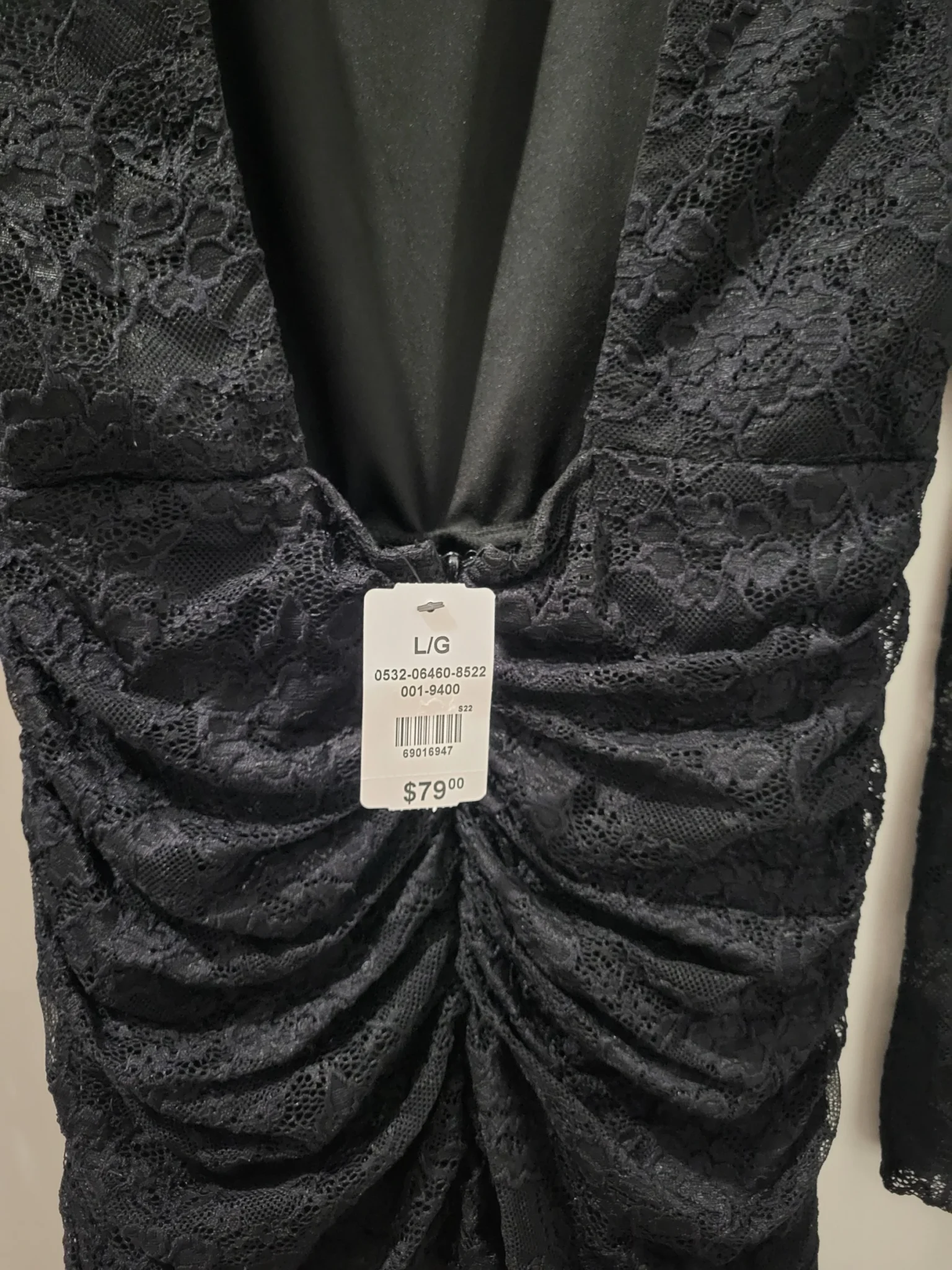 Image for Le Château- Robe en dentelle avec dos ouvert.