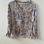 Featured thumbnail for Long-sleeved blouse