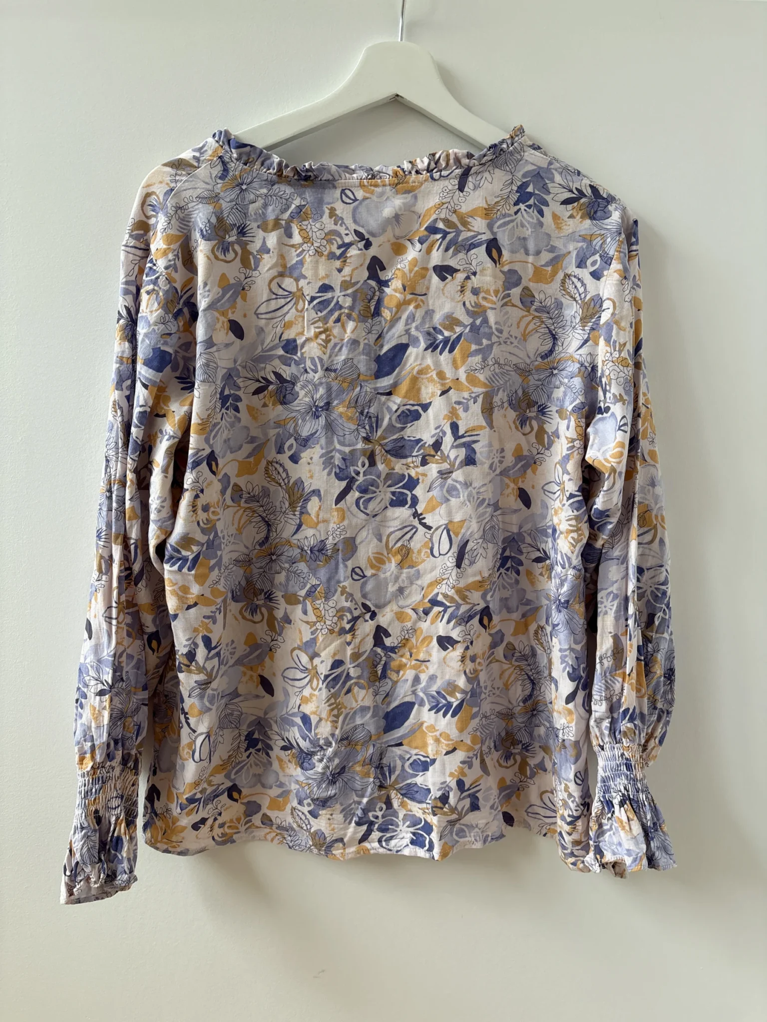Image for Long-sleeved blouse