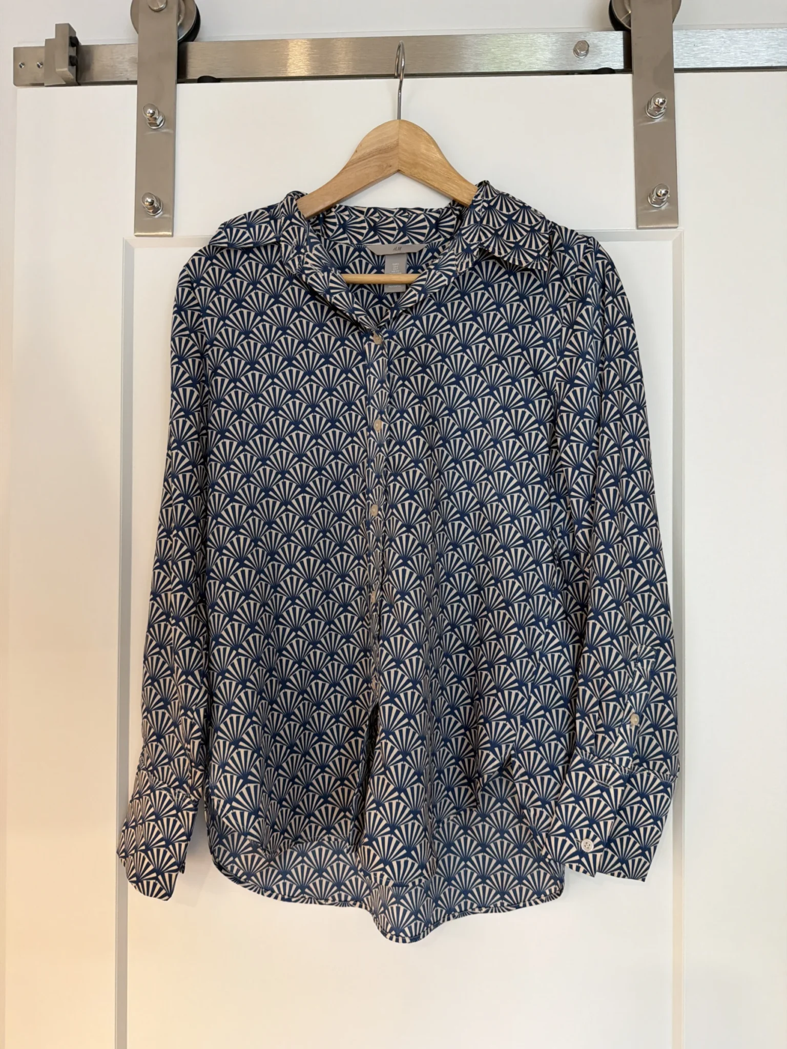 Featured image for H&M patterned shirt, long sleeves