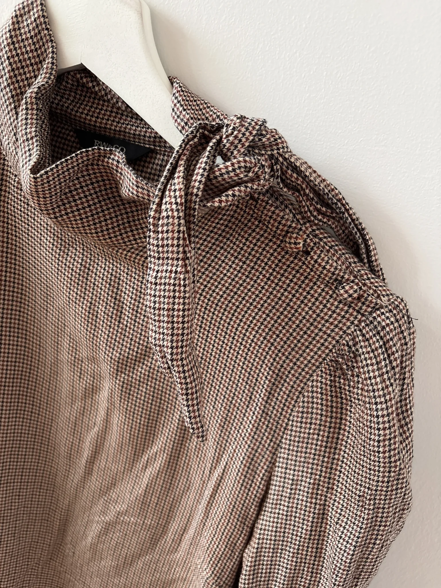 Featured image for Rw&Co blouse