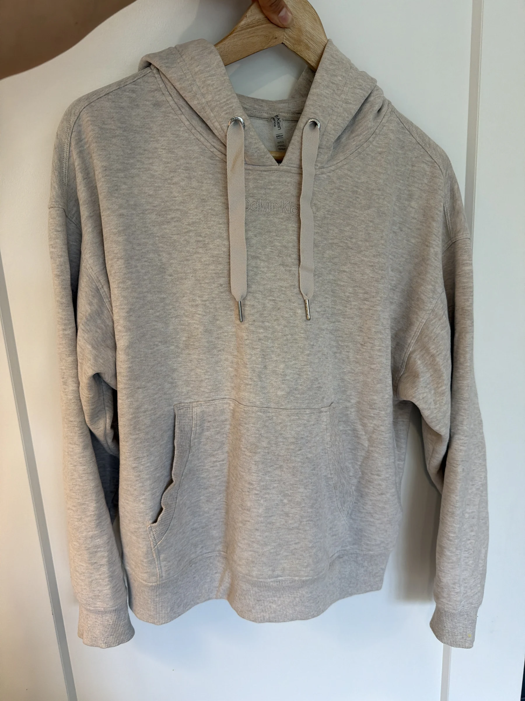 Chandail à capuche Calvin Klein Calvin Klein seconde main