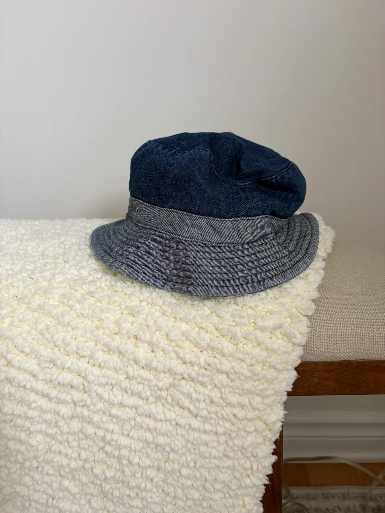 Featured image for Bucket hat / chapeau