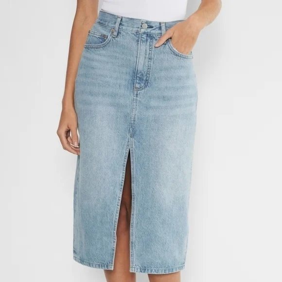 Featured image for Aritzia Denim Forum The '90s Halle Jupe Taille 31