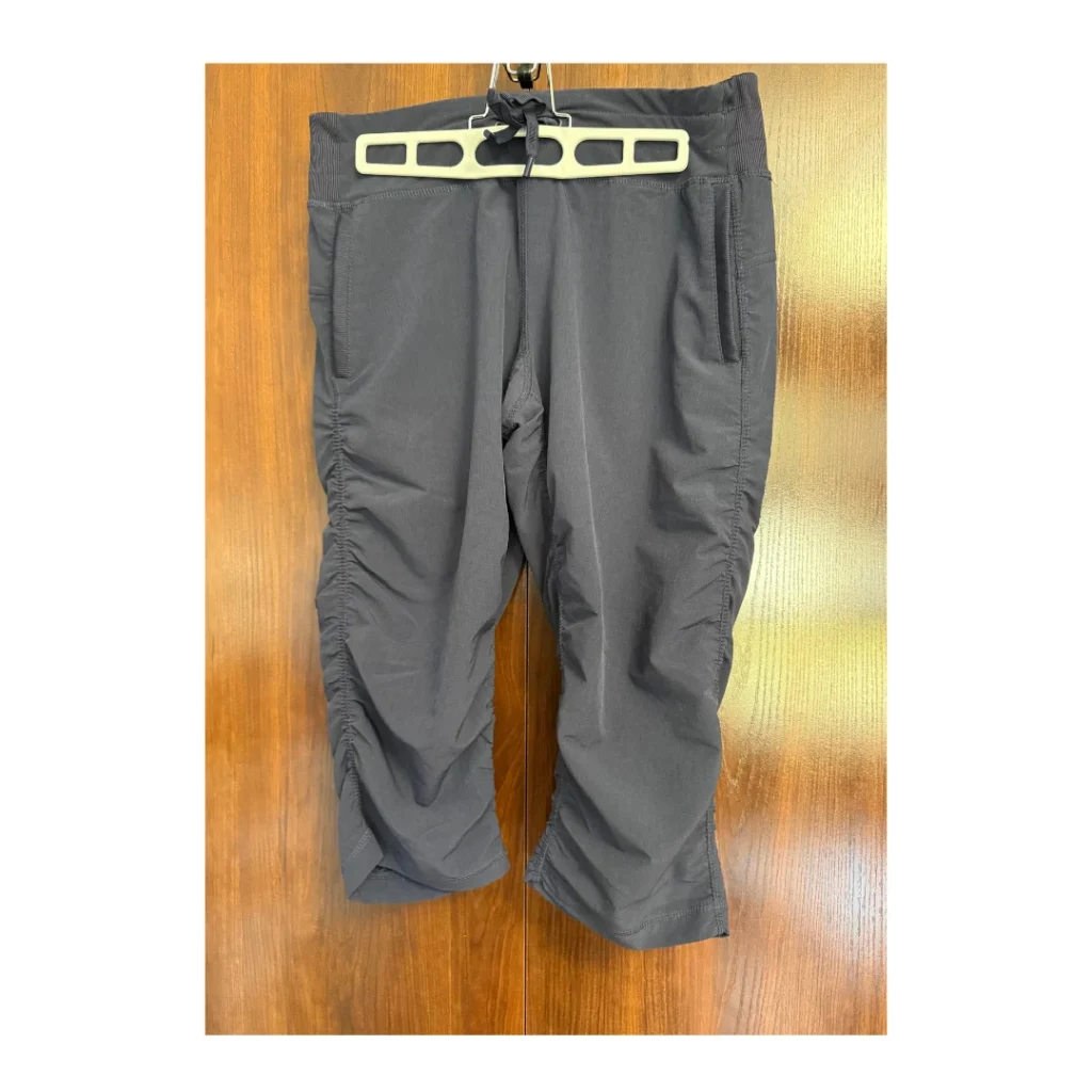 Image for Lot de 3 capris sport femme Kirkland – Noir , Gris , Marine - taille M