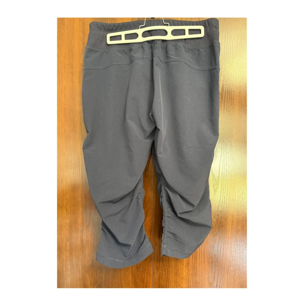 Image for Lot de 3 capris sport femme Kirkland – Noir , Gris , Marine - taille M