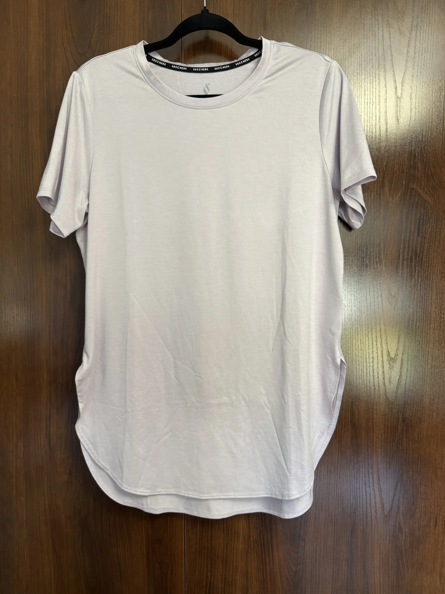Image for Set of 3 women's tops size M | Lolë and Skechers | Comfortable and athletic clothing
