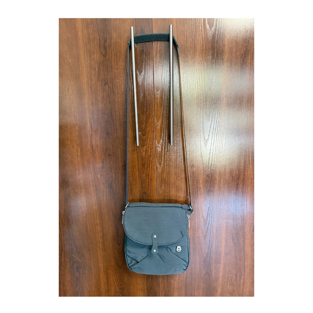 Sac bandoulière Baggallini Gris  – Organisateur de voyage avec multiples compartiments *Autre seconde main