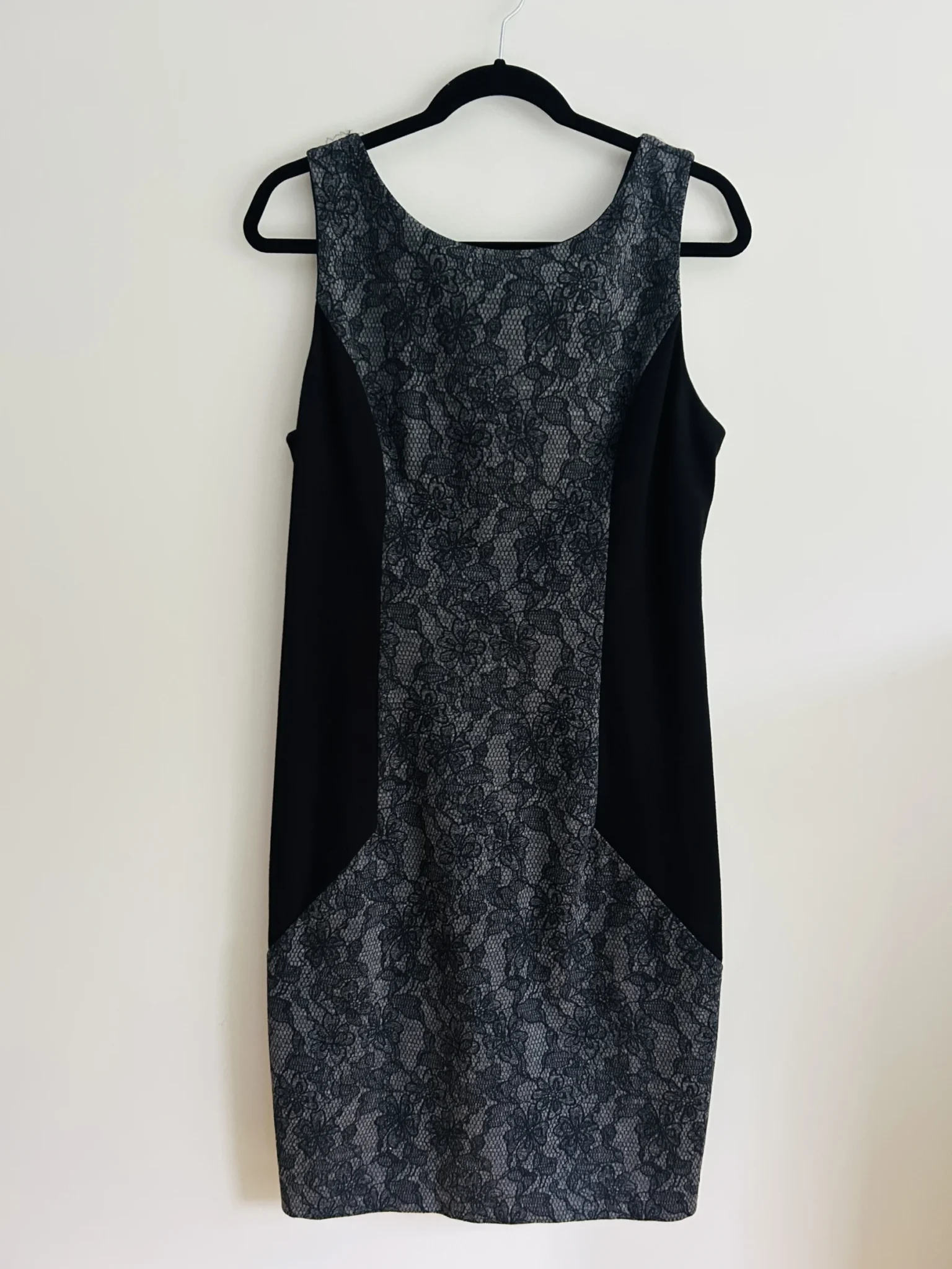 Featured image for Robe noire
