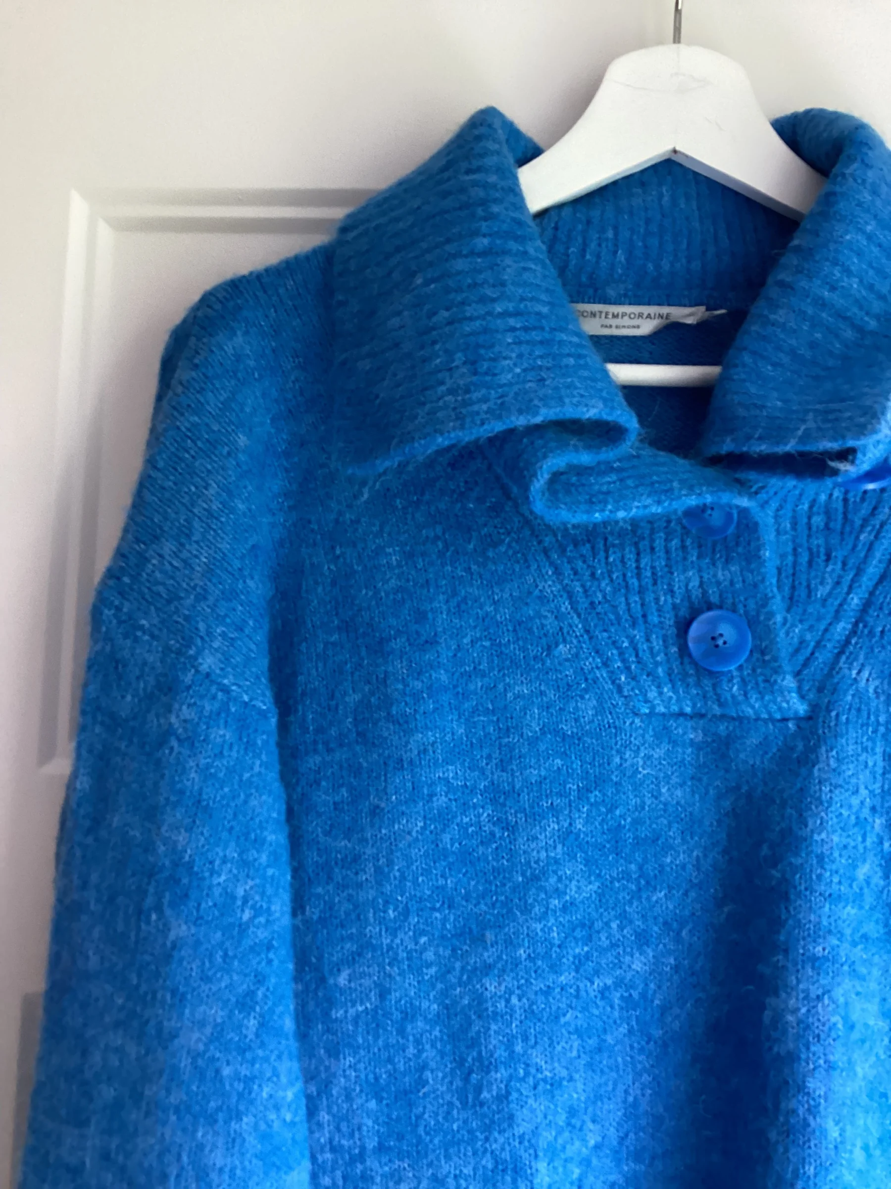 Chandail bleu royal Contemporaine seconde main