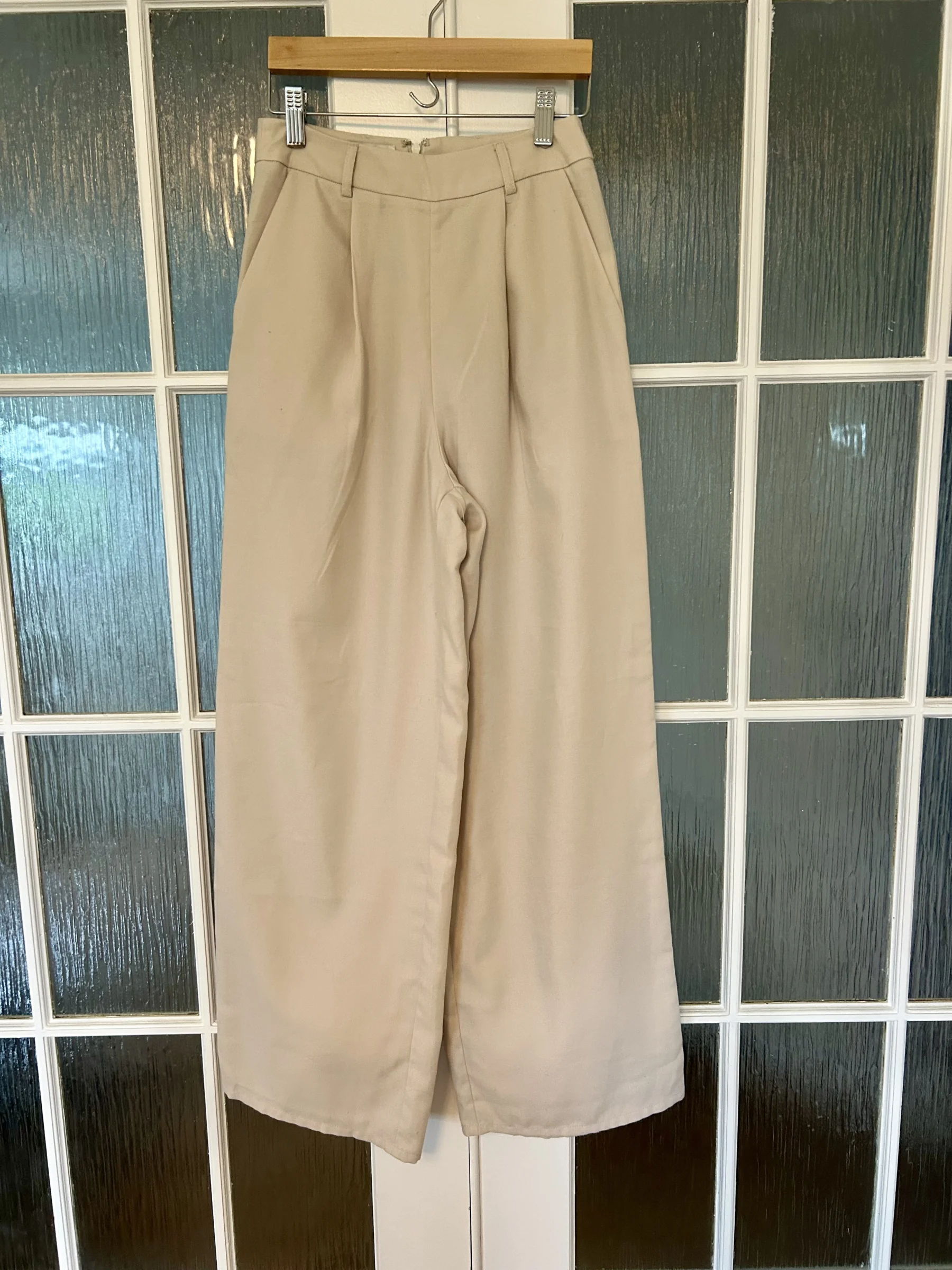 ⬇️ Trousers crème Noble seconde main