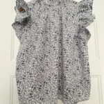 Thumbnail for Floral blouse
