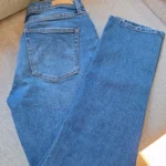 Thumbnail for Yoga Jeans 33
