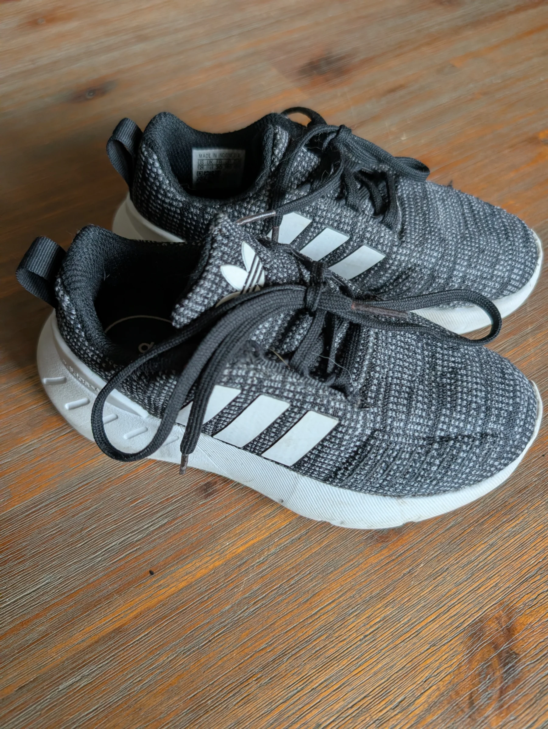 Chaussures Adidas enfant Adidas seconde main