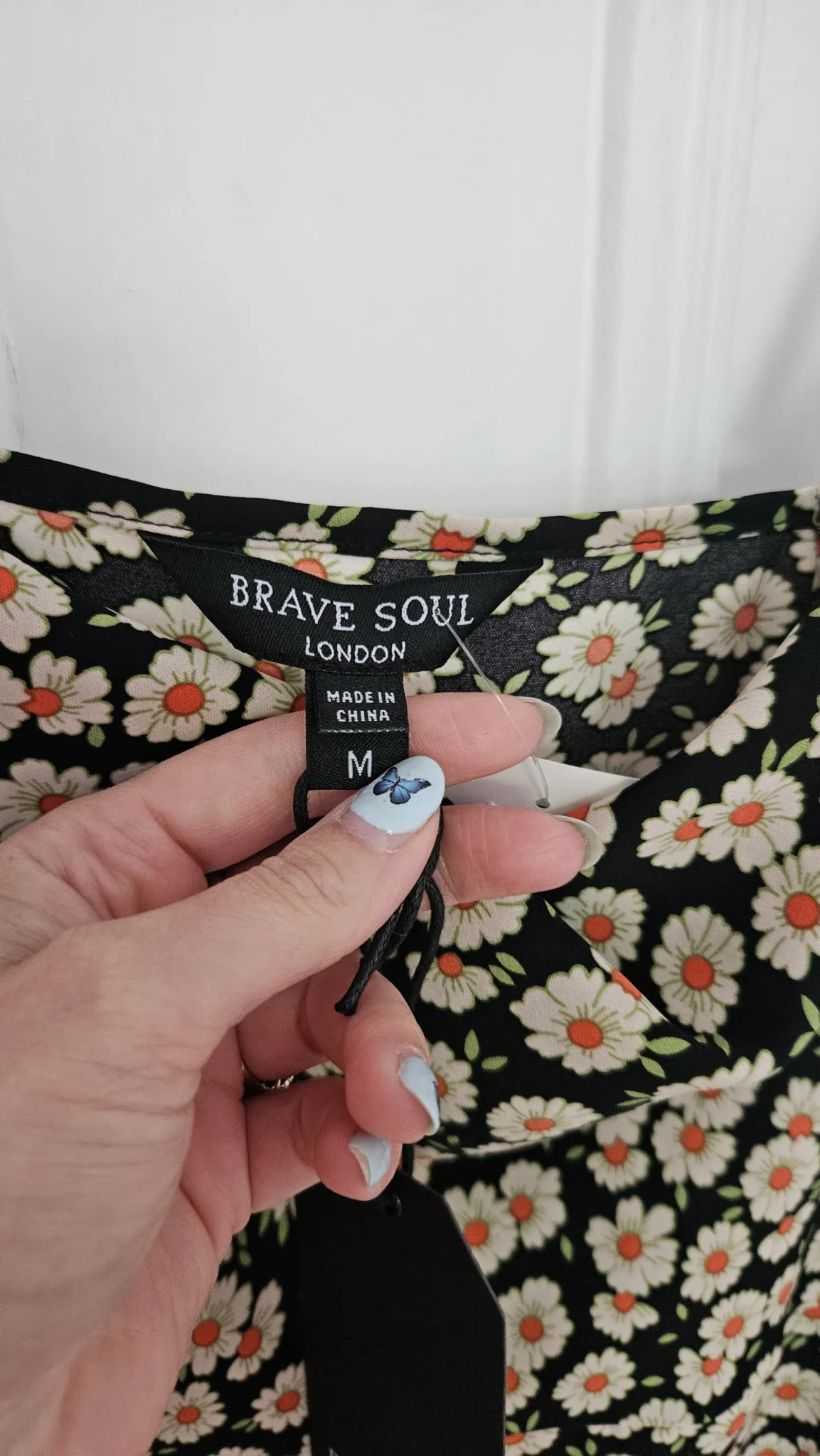 Image for Robe d'été fleurie Brave Soul London grandeur M (10) tissu style satinée