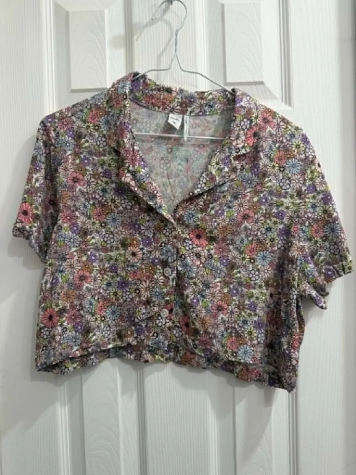 Featured image for Crop Twik shirt