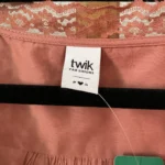 Thumbnail for Haut à bouton Twik