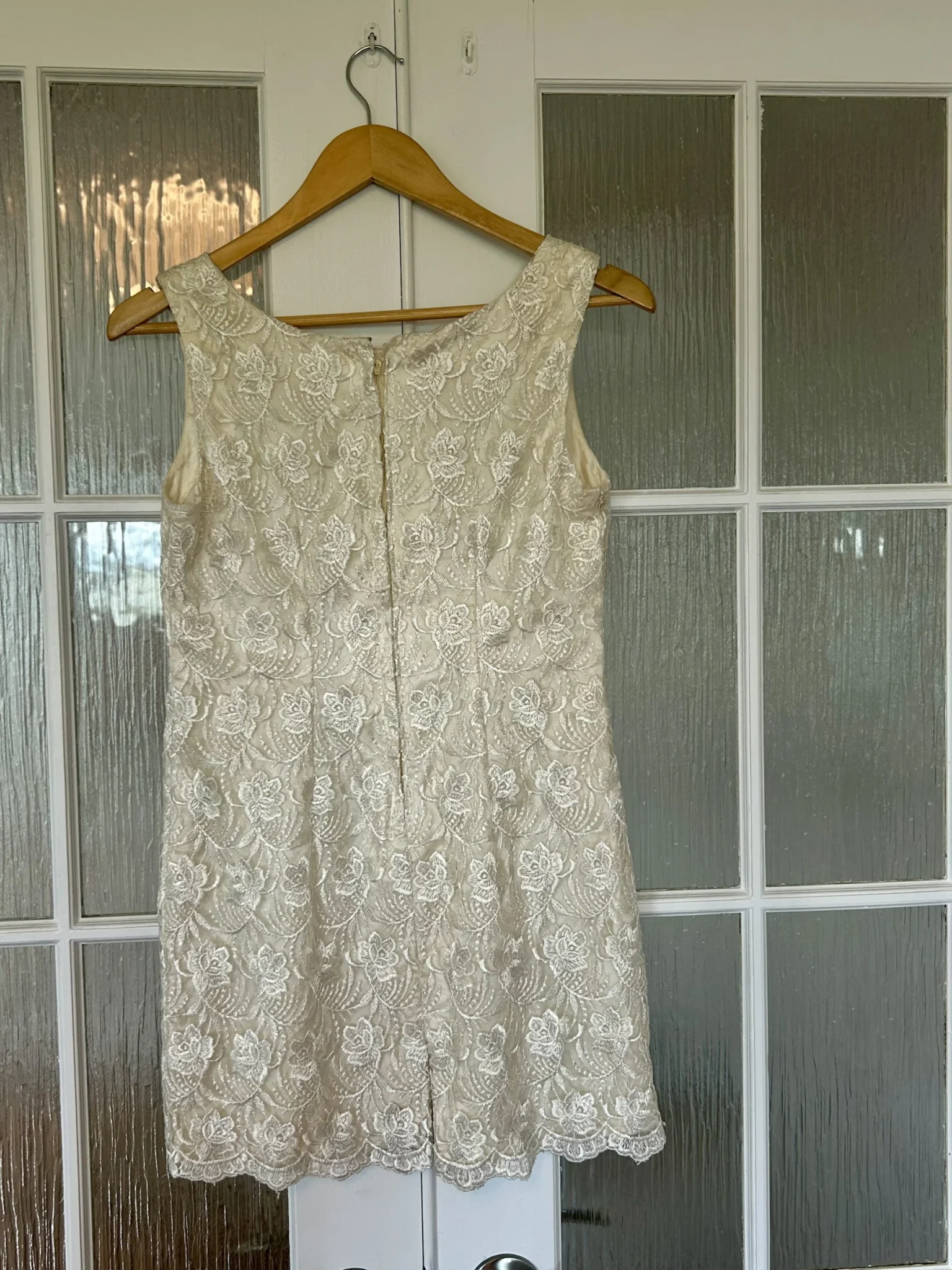 Image for Robe à dentelle vintage