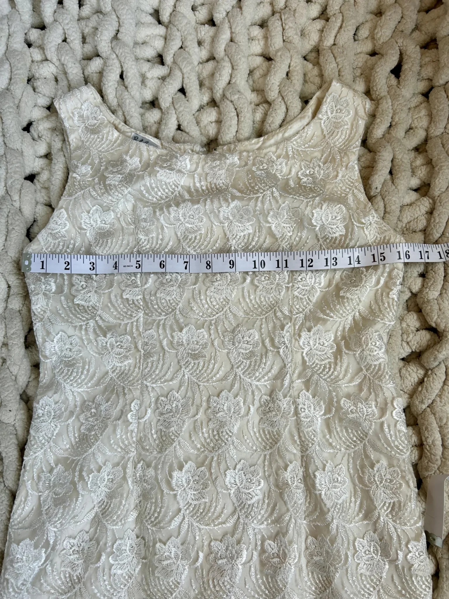 Image for Robe à dentelle vintage
