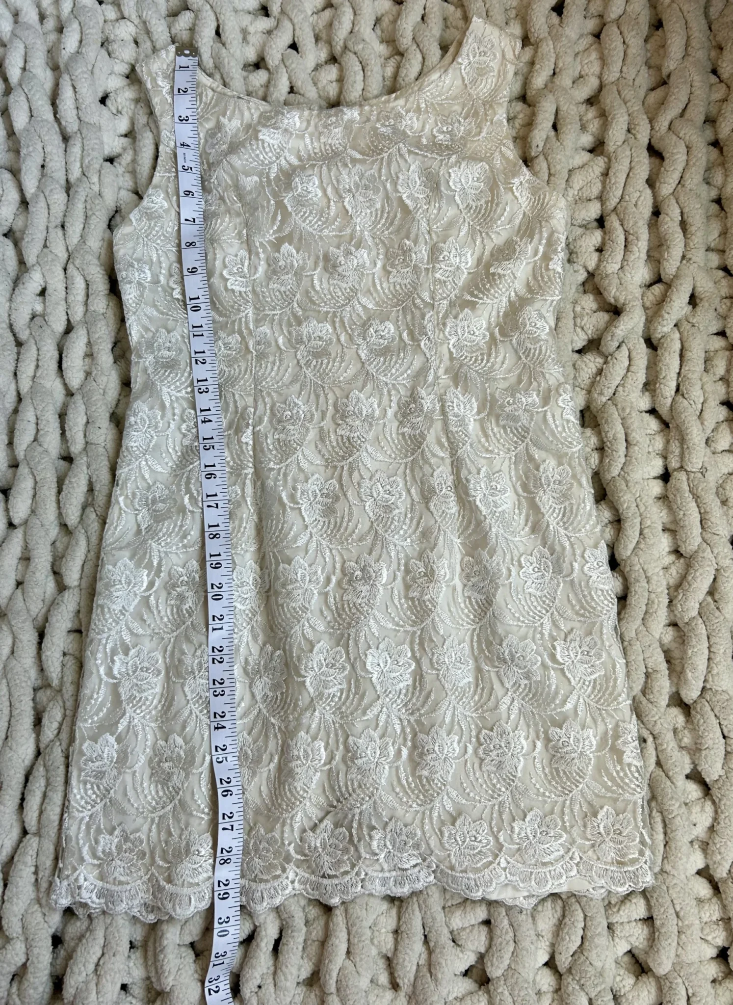 Image for Robe à dentelle vintage